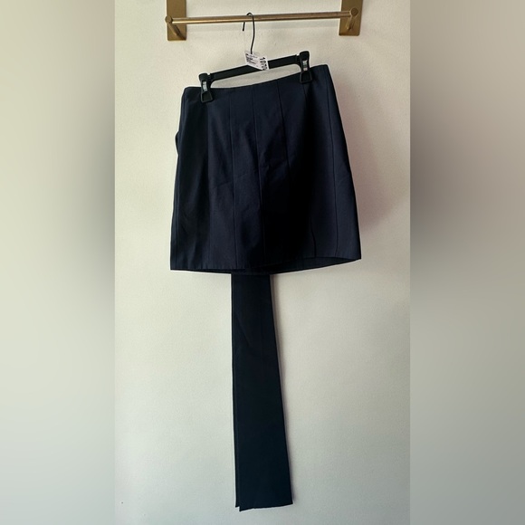 1070. NWT Staud Navy Valery Bow Sash Mini Skirt, Size 6 - Picture 4 of 7